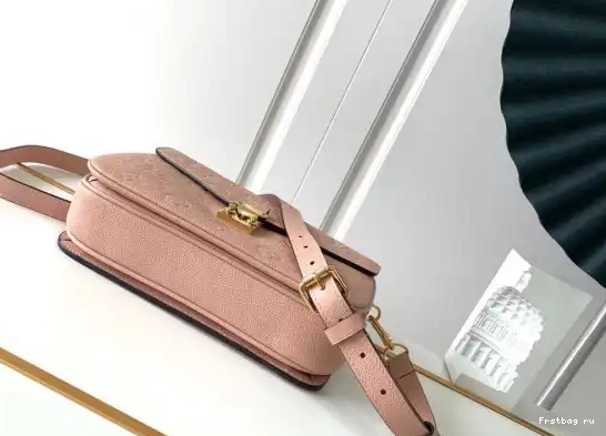 Frstbag ru Pochette Louis Metis Vuitton 0525